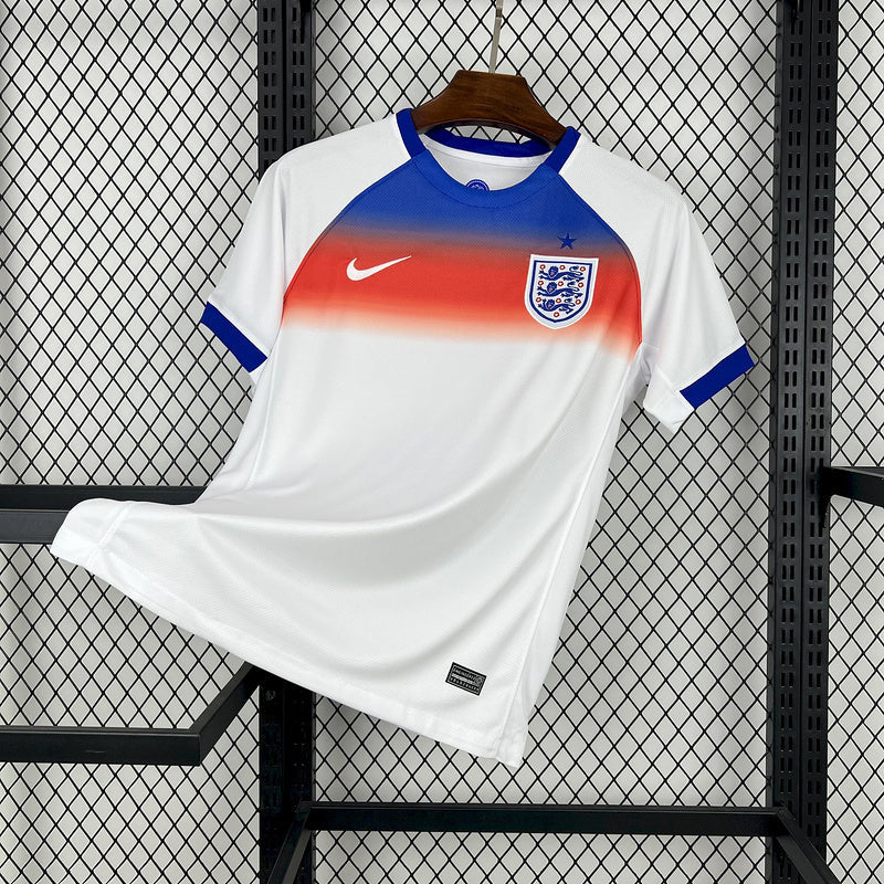 Englands Heimtrikot für die Frauen-Europameisterschaft 2025/26