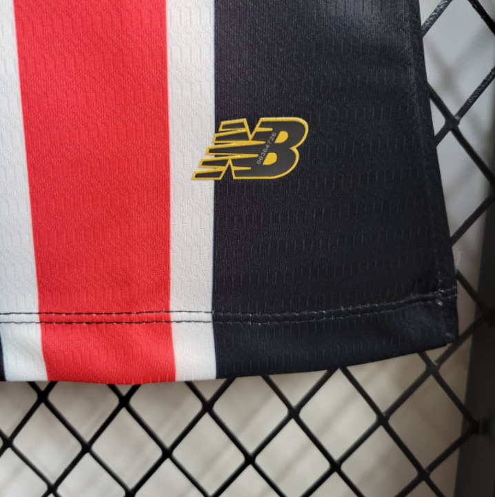 フェミニーナ サンパウロ II 24/25 ストライプ