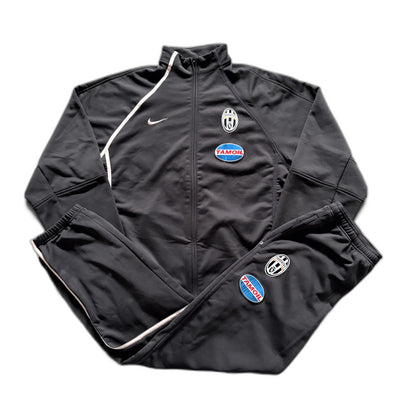 Nike x ユベントスFC ヴィンテージジャケット 2005/06